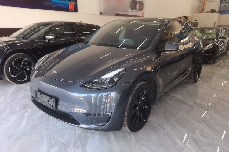 Used Tesla Model Y 2023 Long-Range All-Wheel-Drive Version