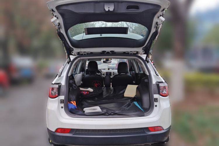 Used Jeep Compass 2020 220T Automatic Leading Edition
