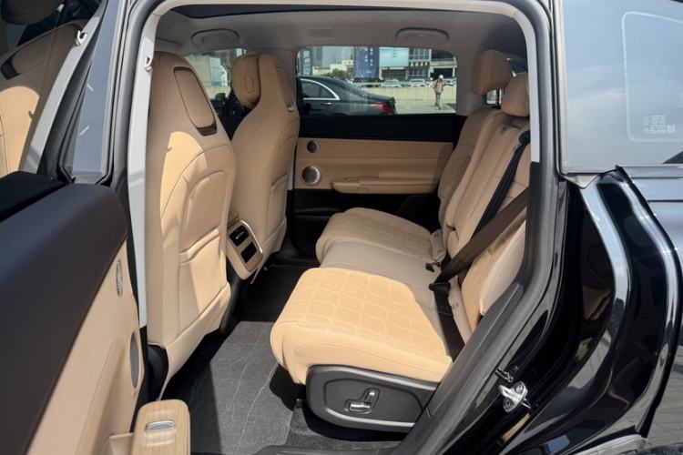 Used EXEED Star Era ET 2024 Range-Extended 200 Pro+ Interior 2