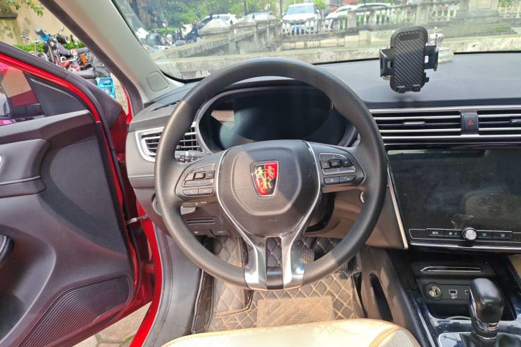 Used Roewe i5 2020 1.5L Automatic 4G Connect Luxury Flagship Edition Steering Wheel