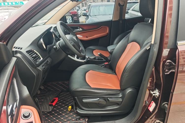 Used Baojun 560 2015 1.8L Manual Elite Edition