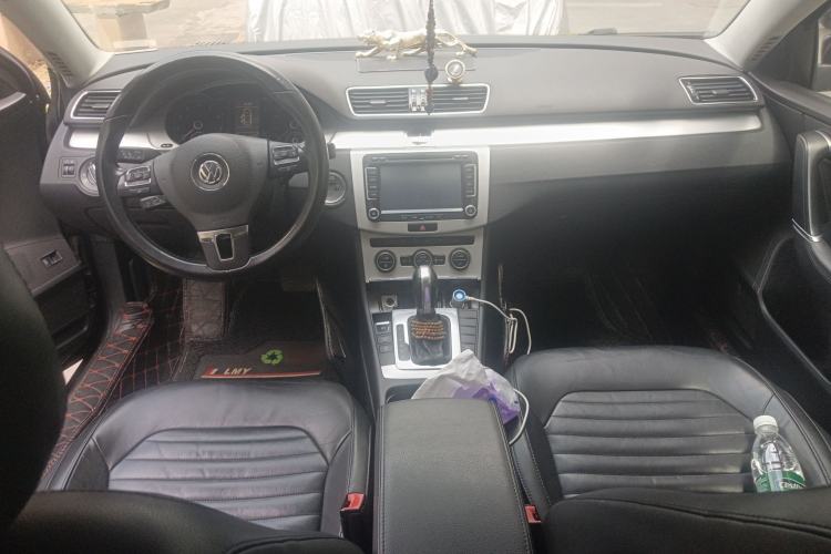 Used Volkswagen Magotan 2015 1.8TSI Advanced Model Center Console