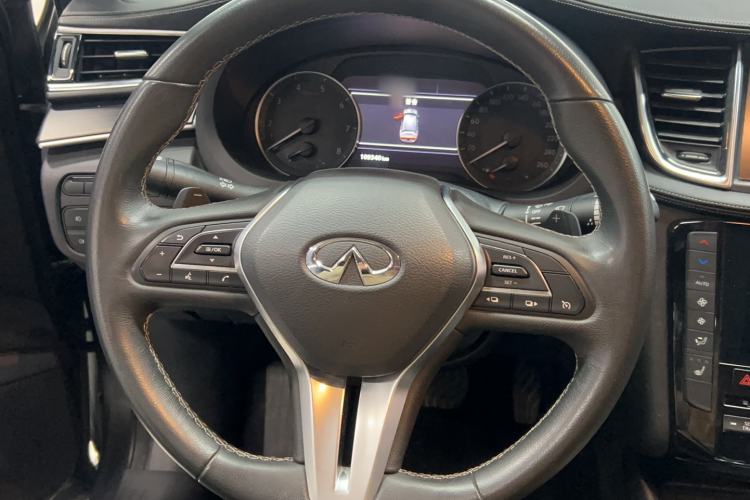 Used Infiniti QX50 2018 2.0T Two-Wheel Drive Fashion Edition Steering Wheel