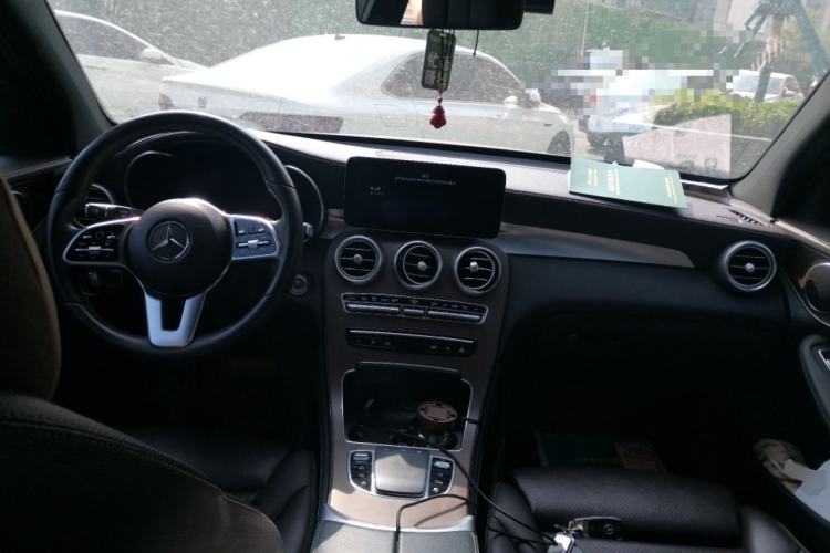 Used Mercedes-Benz GLC 2022 GLC 260 L 4MATIC Luxury Model Center Console