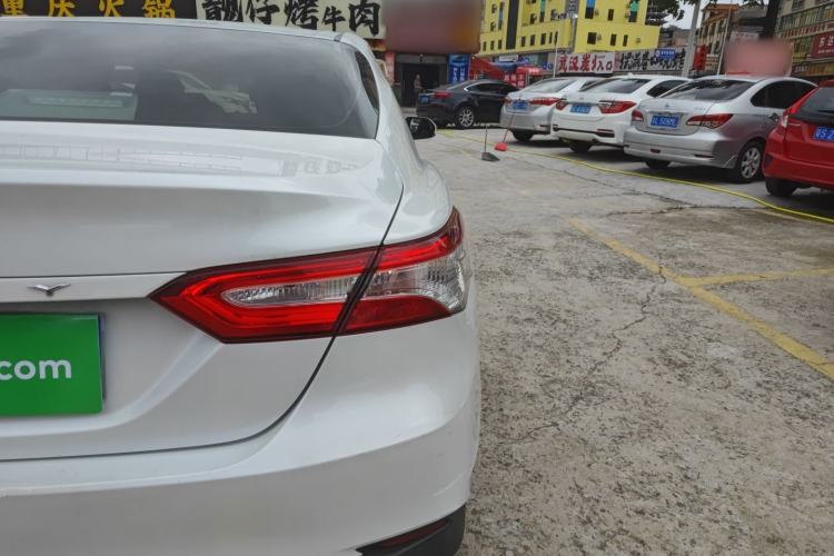Used Toyota Camry 2018 2.0E Leading Edition Right Rear Taillight