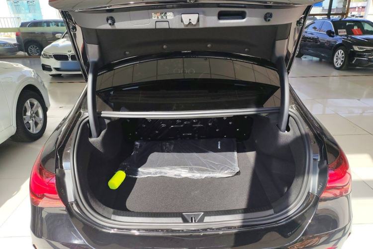 Used Mercedes-Benz A-AMG 2025-Year Restyled AMG A 35 L 4MATIC