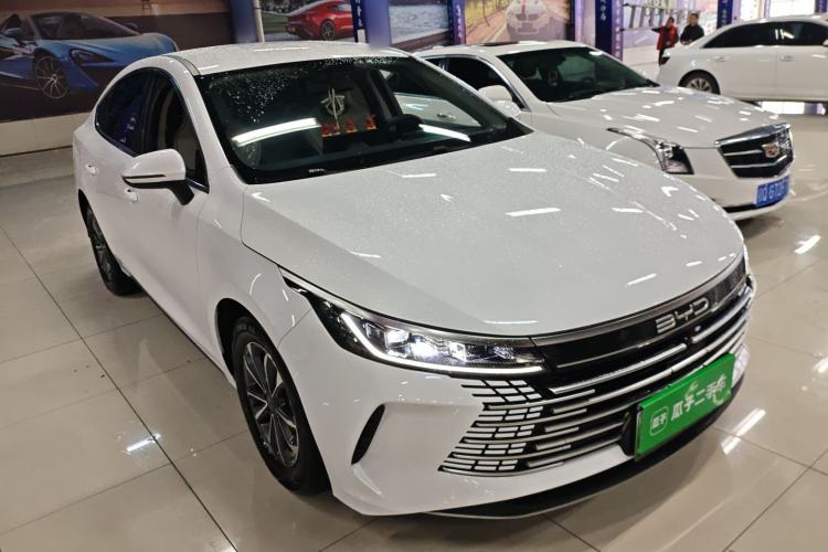 Used BYD Destroyer 05 2024 HONOR Edition DM-i 55KM Luxury Model Front Right 45 Deg