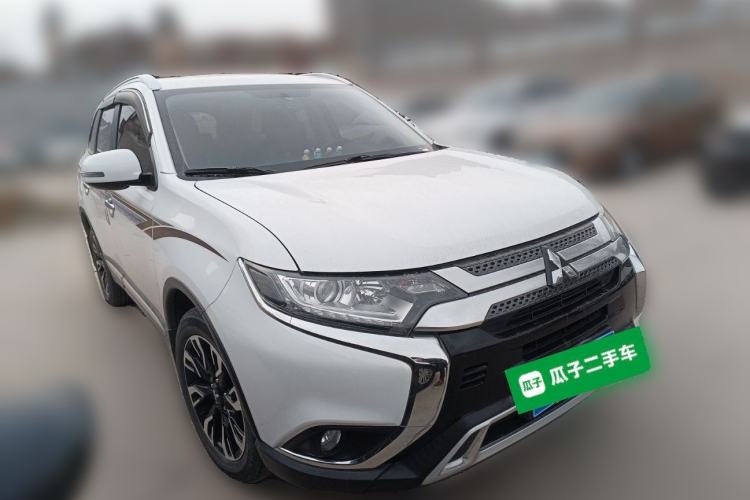 Used Mitsubishi Outlander 2020 2.0L Two-Wheel Drive Enjoyment Version 5 Seats
