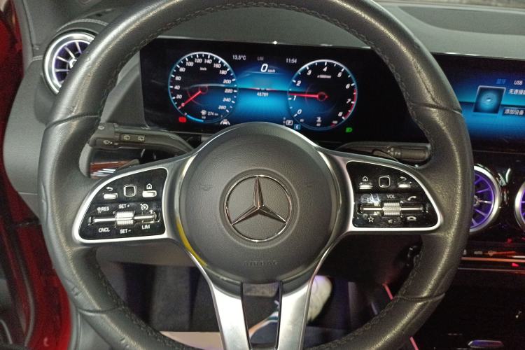 Used Mercedes-Benz GLA 2022 Facelifted GLA 200 Steering Wheel