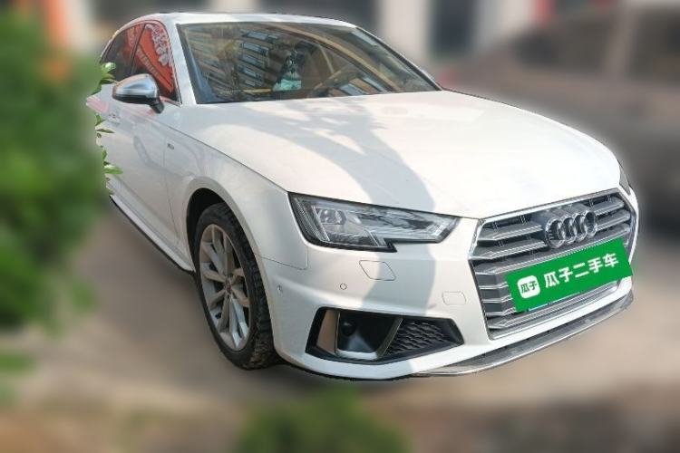 Used Audi A4L 2019 40 TFSI Fashion Edition China VI Emission Standard Exterior 2