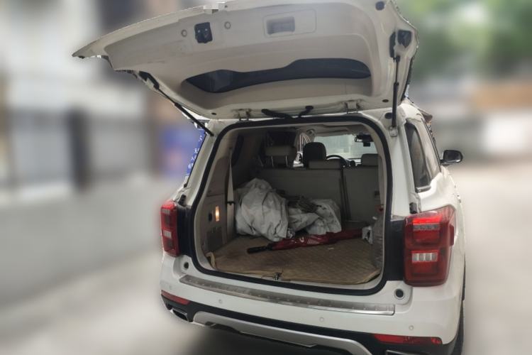 Used GAC Trumpchi GS8 2017 320T Two-Wheel Drive Luxury Smart Connectivity Version (7 Seats) Trunk