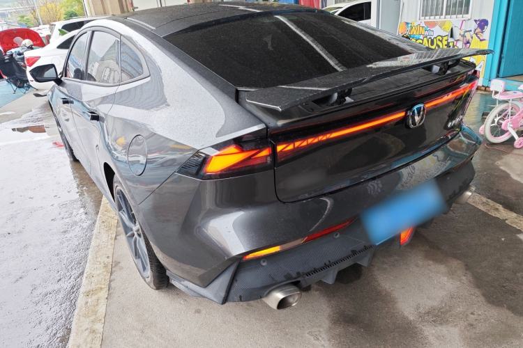 Used CHANGAN UNI-V 2022 1.5T Prestige Version
