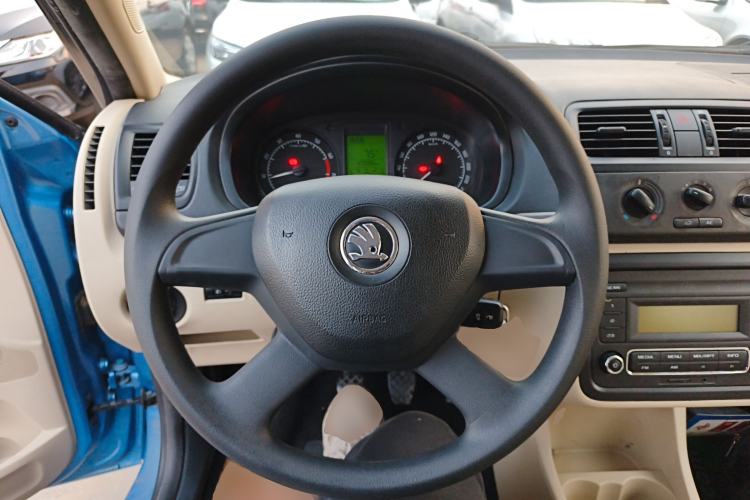 Used Skoda Fabia 2014 1.4L Manual Crystal Edition