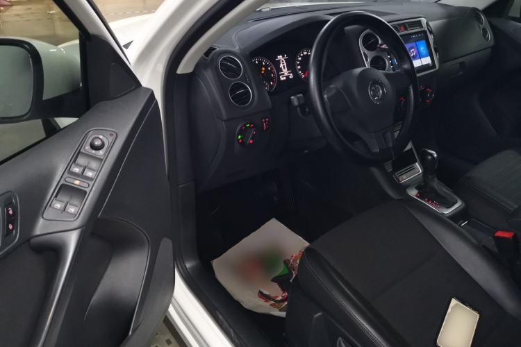 Used Volkswagen Tiguan L 2016 280TSI Automatic Two-Wheel-Drive Silk Road Style Edition