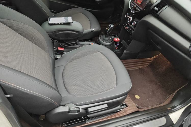 Used MINI 2019 1.5T ONE
