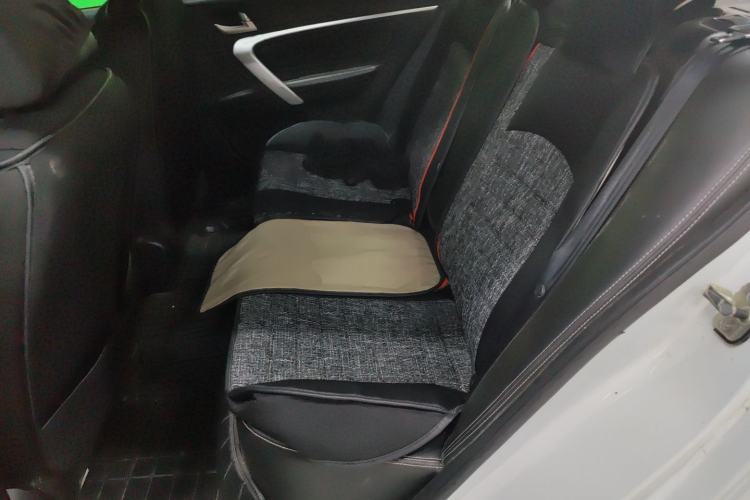 Used Geely Auto Emgrand 2016 Sedan 1.5L CVT Upward Version Left Rear Seat