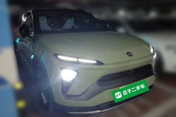 Used Nio ES6 2020 430 km Signature Edition Front Right 45 Deg