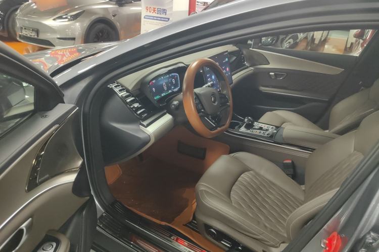 Used BYD Han 2022 EV Genesis Edition 715KM Front-Wheel-Drive Prestige Model Driver Seat