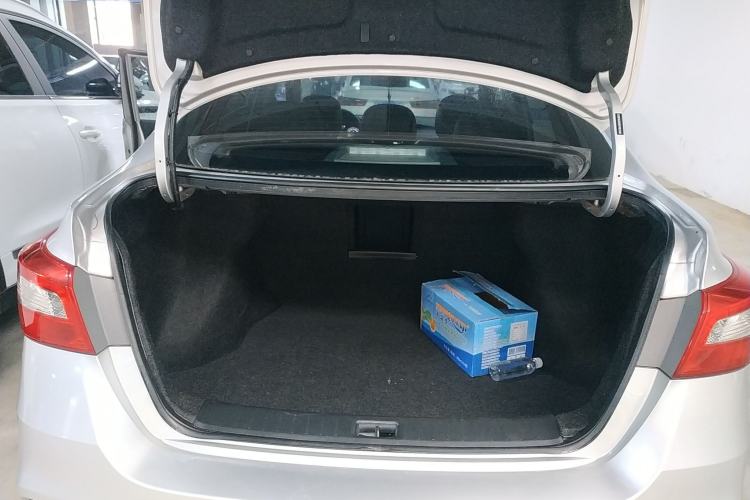 Used Nissan Sylphy 2019 1.6XV CVT Smart Connect Luxury Edition China VI Standard
