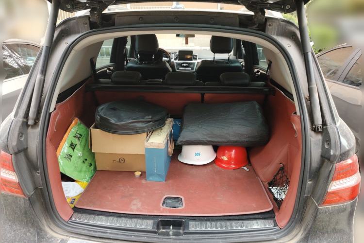 Used Mercedes-Benz M-Class 2014 ML 350 CDI 4MATIC Trunk