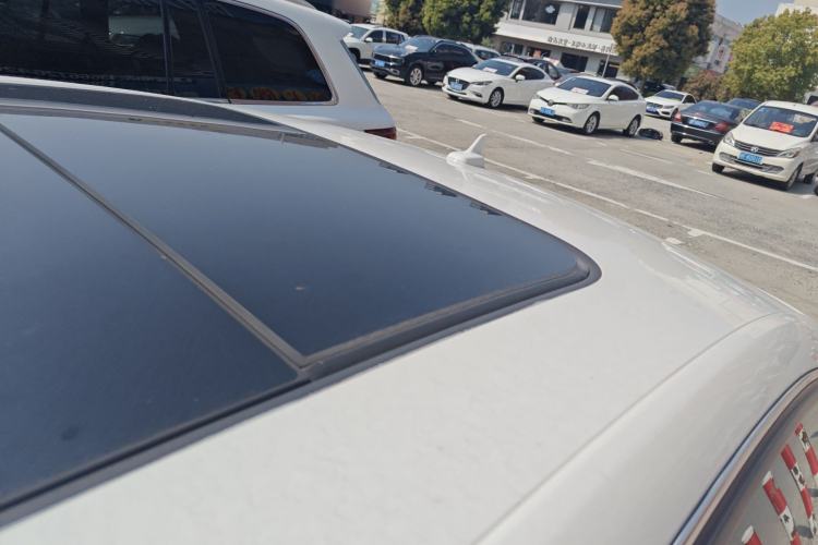 Used Audi A6L 2015 30 FSI Millionth Anniversary Comfort Model Roof