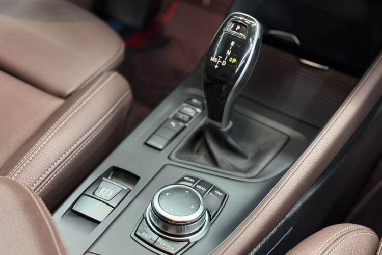 Used BMW X1 2022 sDrive25Li Leading Model
