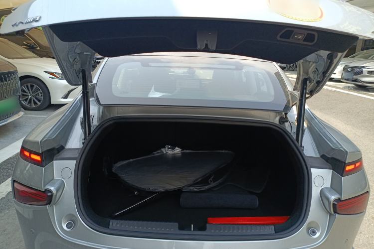 Used XPeng P7 2021 480N Trunk