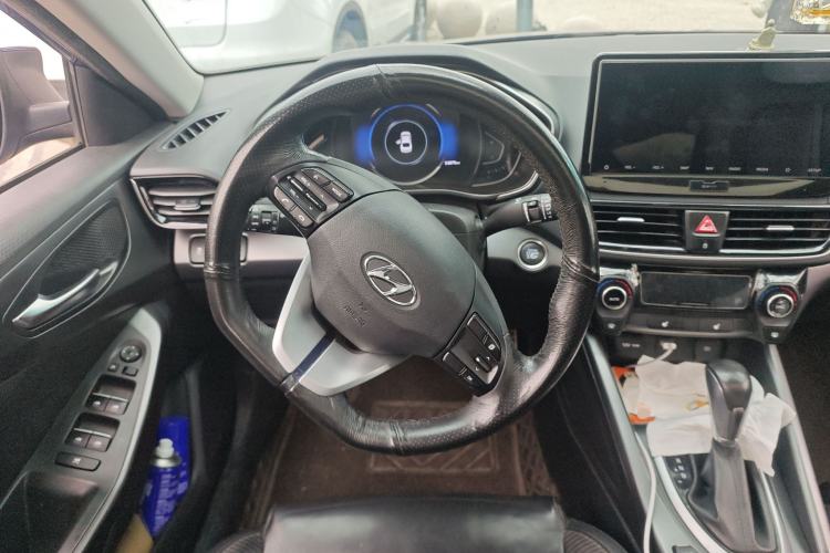 Used Hyundai Lafesta 2019 280TGDi Smart Speed Version China V Standard Steering Wheel