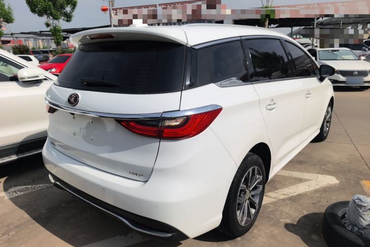 Used BYD Song MAX 2019 1.5T Automatic Smart Connect Ruiyi Sunroof Model 7 Seats China VI Standard
