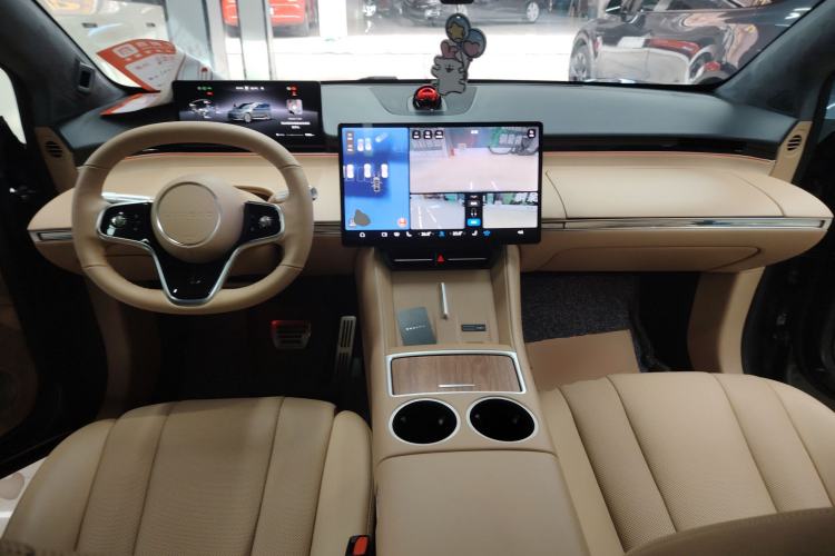 Used Hima Luxeed R7 2024 All-Electric 802 km Max