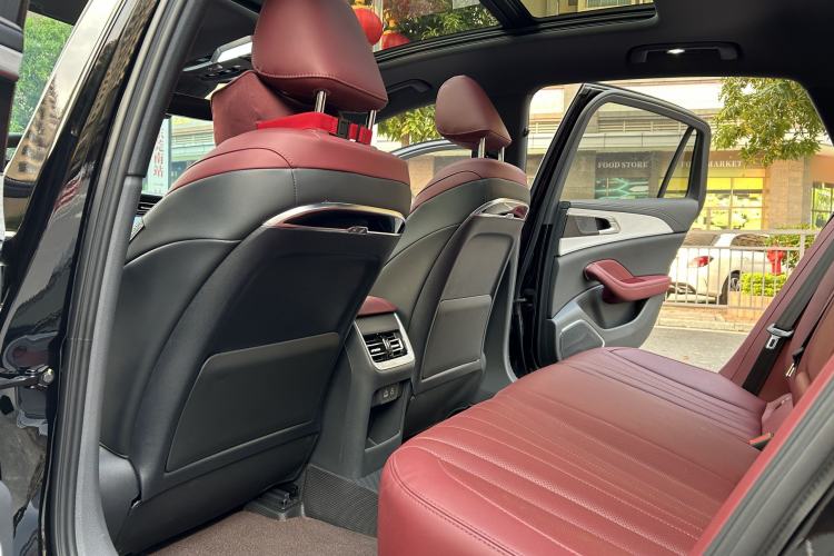 Used Hongqi H5 2025 2.0T Automatic Xuan Ying Edition Interior 3