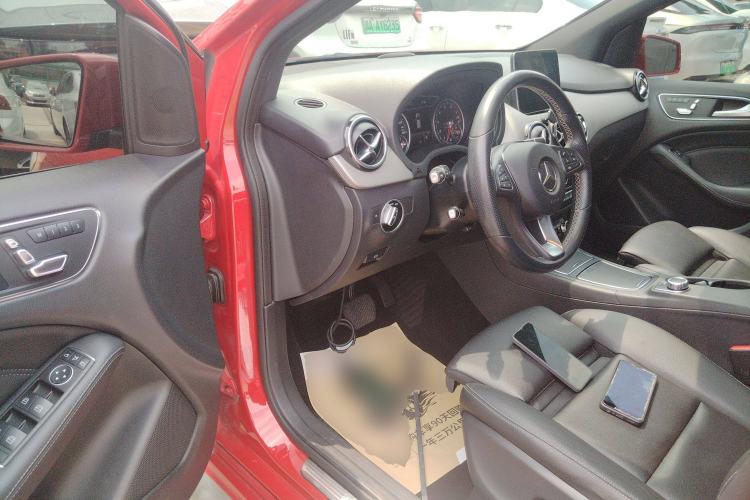 Used Mercedes-Benz B-Class 2017 B 200 Fashion Model
