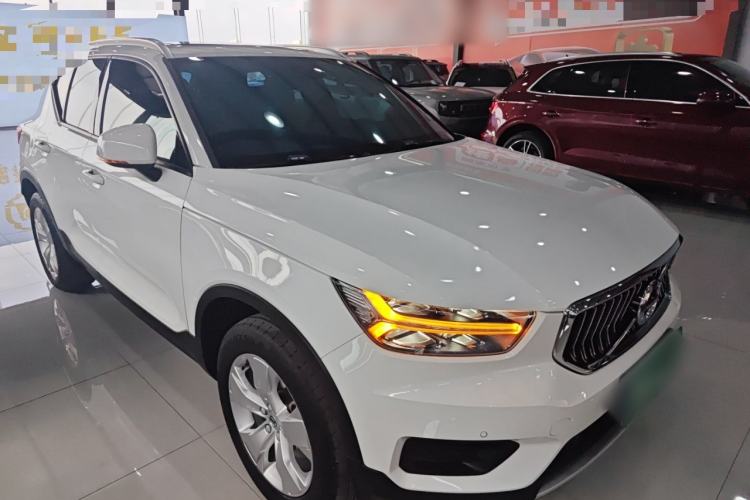 Used Volvo XC40 2022 T4 Four-Wheel Drive Smart & Stylish Edition
