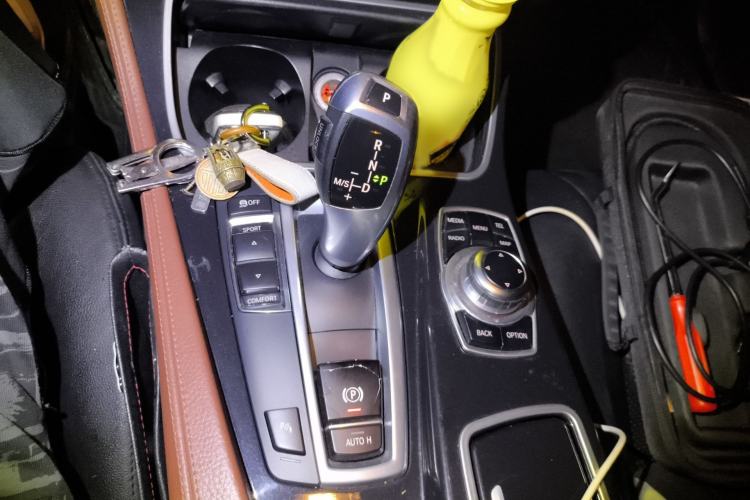 Used BMW 5 Series 2014 520Li Elegant Model
