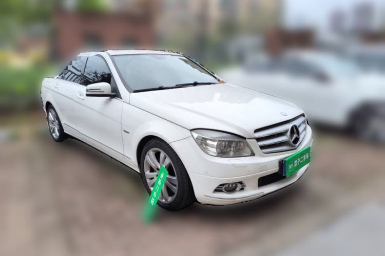 Used Mercedes-Benz C-Class  Front Right 45 Deg