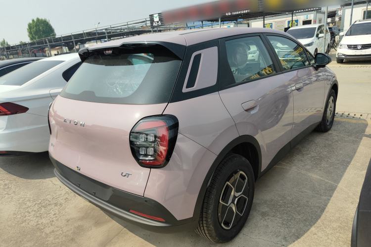 Used AION UT 2025 330 Starlight Edition Rear Right 45 Deg