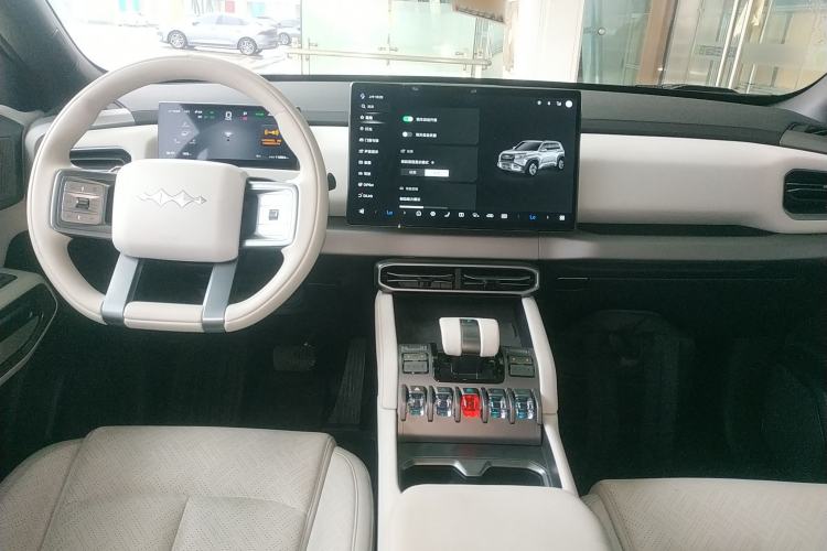 Used Formula Leopard Titanium 3 2025 501 km Range Rear-Wheel Drive Intelligent Driving Max Edition