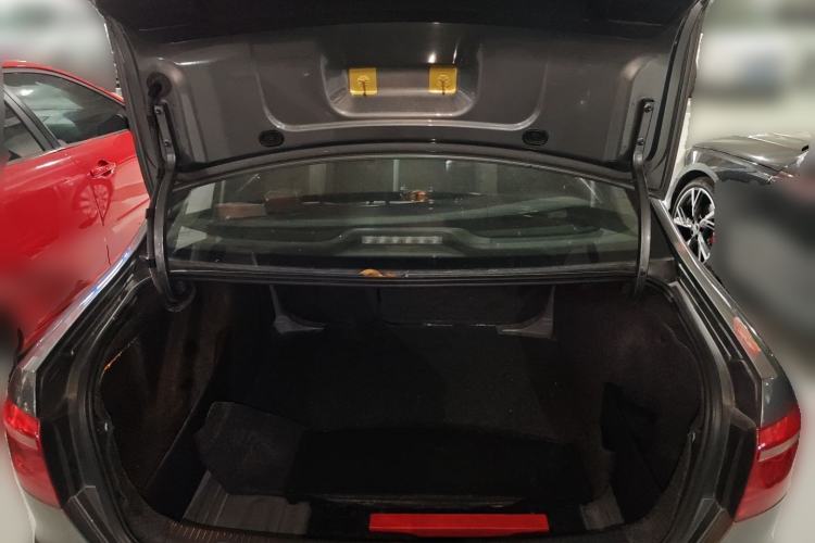 Used Volkswagen Lavida 2013 Revised Classic 1.6L Manual Fashion Edition
