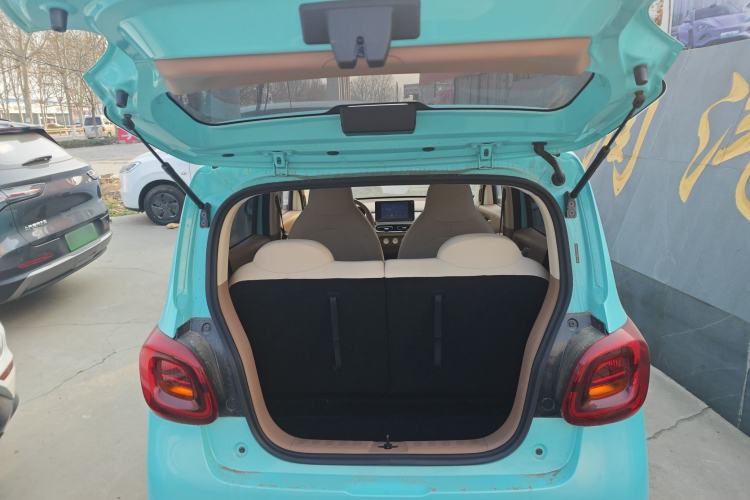 Used Wuling Hongguang MINIEV 2025 Four-Door Version Premium Edition Trunk