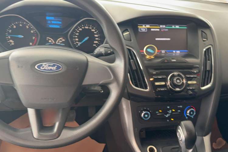 Used Ford Focus 2015 Hatchback 1.6L Automatic Comfort Model
