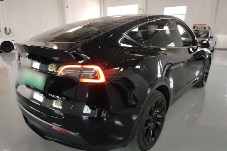 Used Tesla Model Y 2021 Standard Range Rear-Wheel Drive Version
