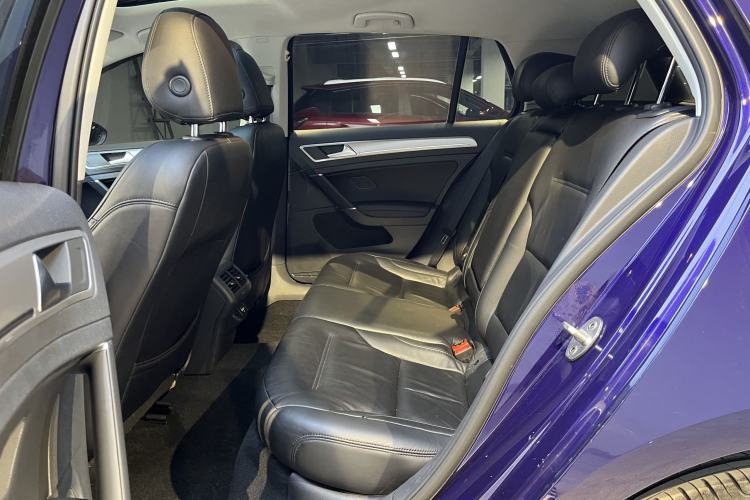 Used Volkswagen Golf 2019 280TSI DSG Comfort Version China VI Standard Interior 5