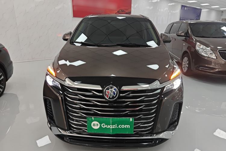 Used Buick GL8 2023 Facelifted Land Cruiser Executive Luxury Version