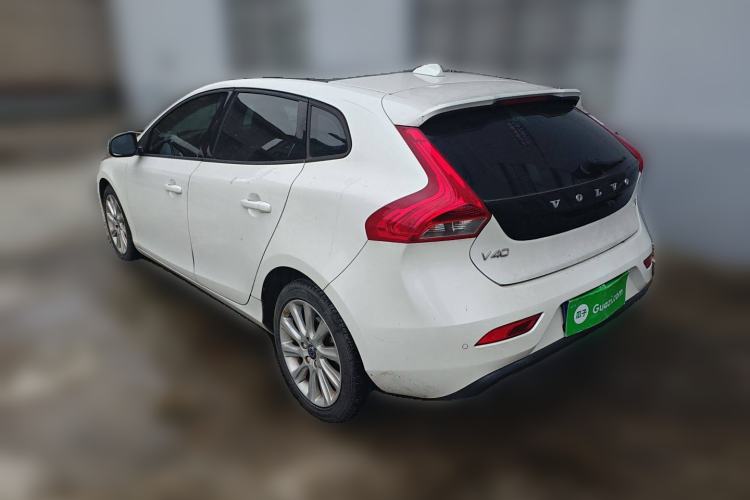 Used Volvo V40 2016 T3 Zhiyi Edition Rear Left 45 Deg