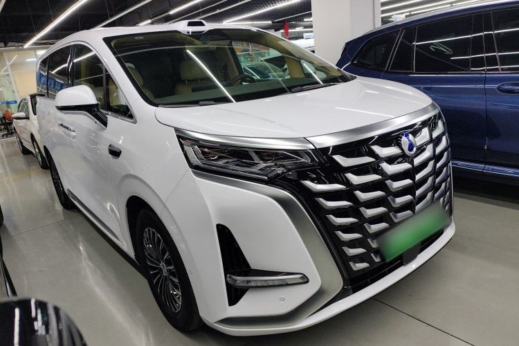 Used Denza D9 2025 DM-i Intelligent Drive 1020 Four-Wheel Drive Flagship Model