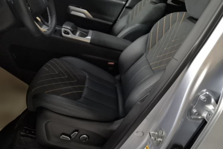 Used Deepal G318 2024 Four-Wheel-Drive Air Suspension Model
