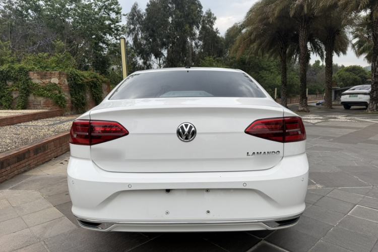 Used Volkswagen Lamando 2021 280TSI DSG Comfort Edition Exterior 4