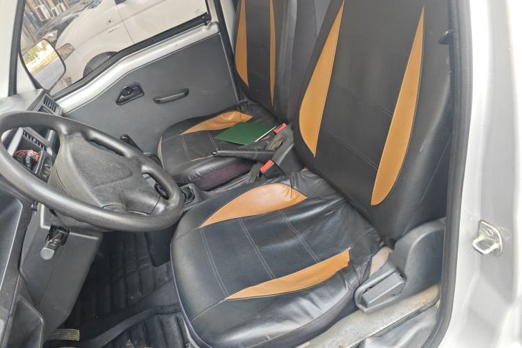 Used Wuling Zhiguang 2015 1.2L Practical LS-I Model Left Front Seat