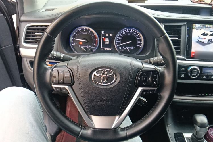 Used Toyota Highlander 2018 2.0T Four-Wheel Drive Prestige Version 7 Seats China VI Standard
