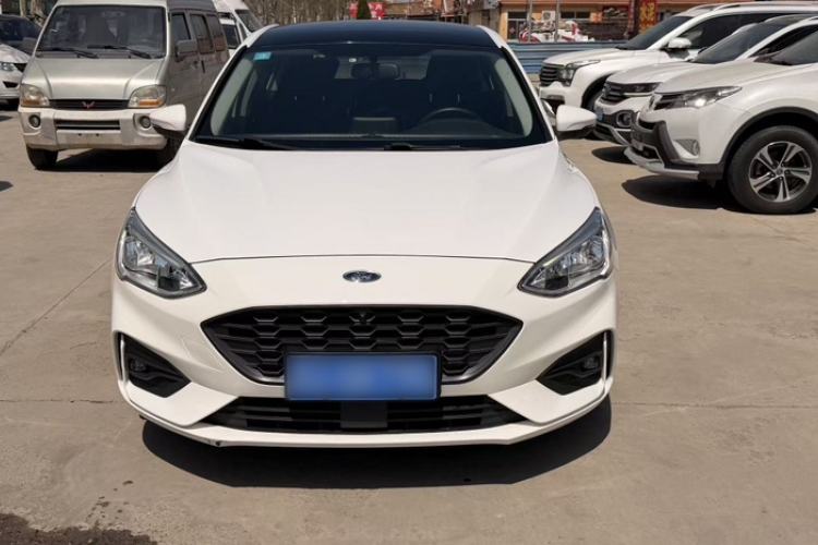 Used Ford Focus 2020 Hatchback 1.5L Automatic Sharp Edition Exterior 1